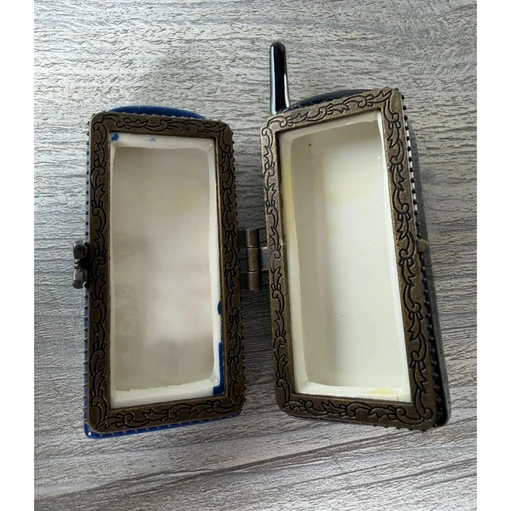 Vintage Y2K Miniature Cell Phone 